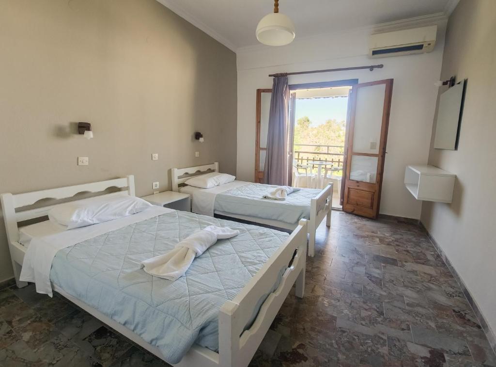 Beachfront Room · Main Block — double room